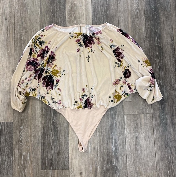 Free People Women’s Velvet Slouchy Babe Bodysuit - Picture 8 of 8